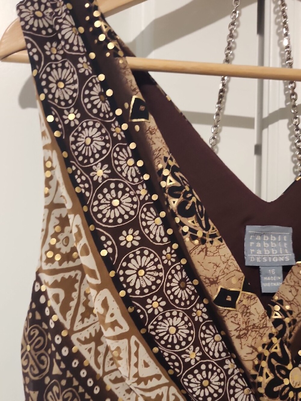 Rabbit Rabbit Rabbit Brown & Black Patterned High-Low V-Neck Dress - Picture 3 of 7